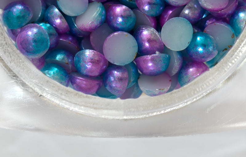 Mezze perle colorate blu scuro rosa 012