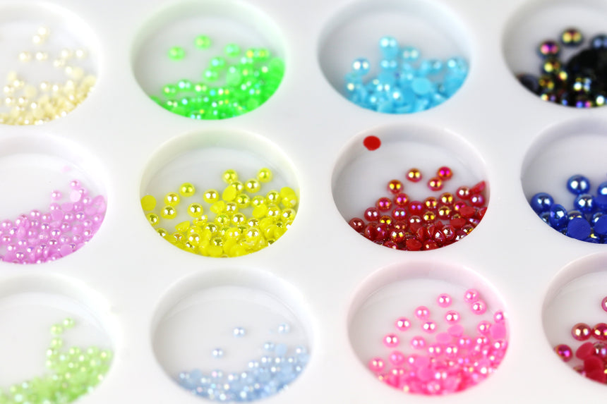 Mezze Perle Mix Color misure assortite Nail Art Decorazioni Set 12 Pezzi Display