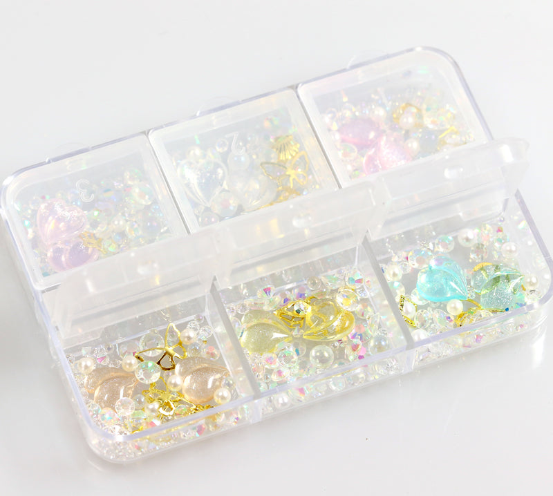 Box 6 decorazioni per unghie e nail art - cuori, varie forme, pietre preziose e diamantini